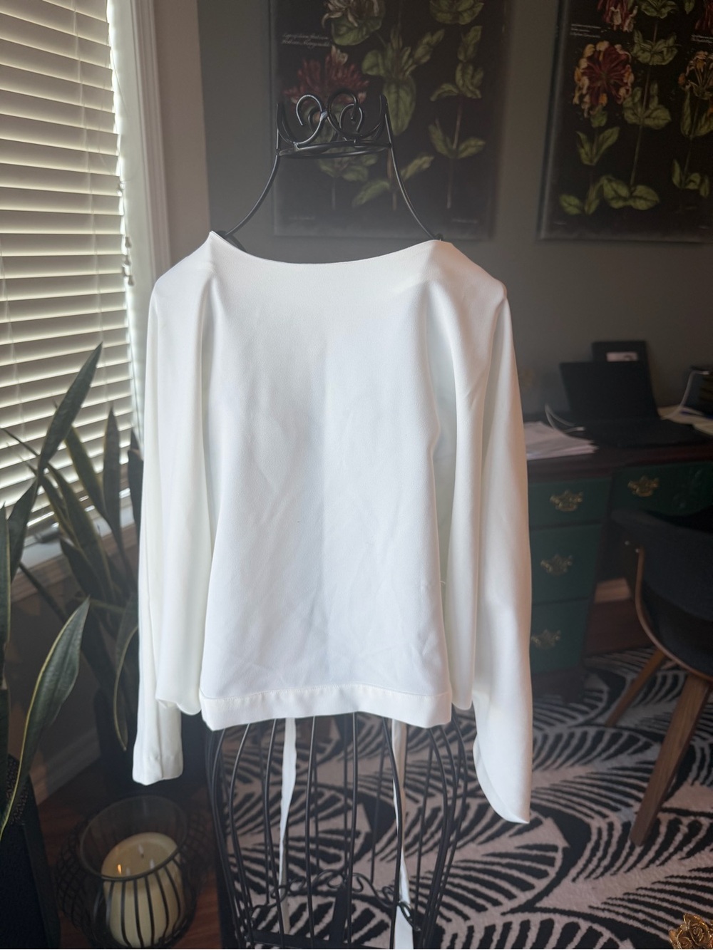 Dance & Marvel White Long-Sleeve Boatneck crop Top